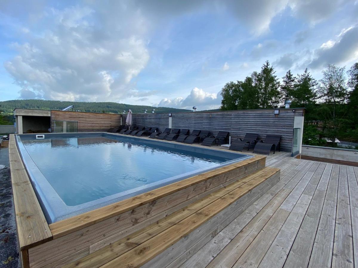 ליפנו נאד וויטאבו Jbx Resort Apartments Lipno מראה חיצוני תמונה